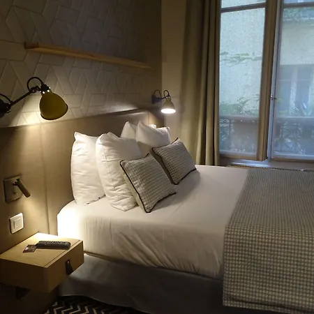 ホテル ドゥ フランス アンヴァリッド 3*