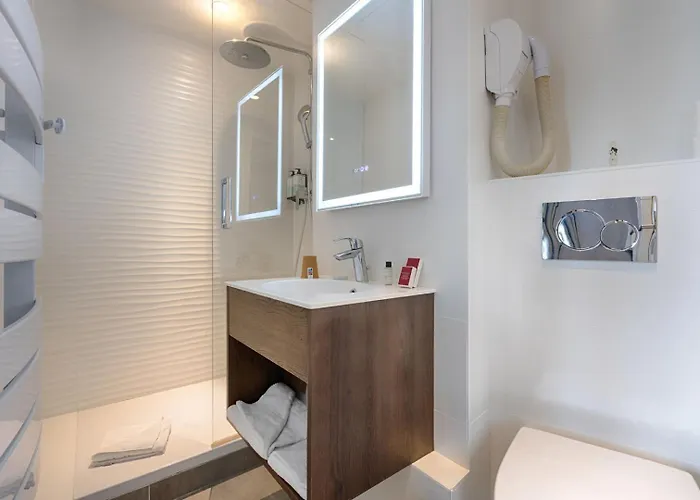 ドゥ フランス アンヴァリッド ホテル