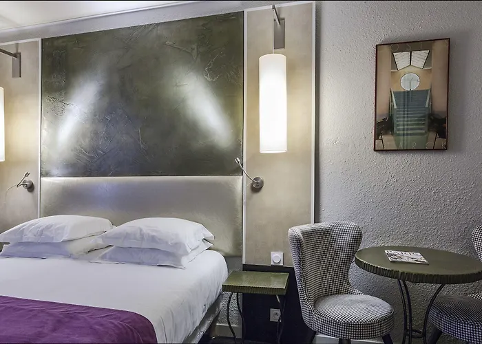 ドゥ フランス アンヴァリッド ホテル パリ